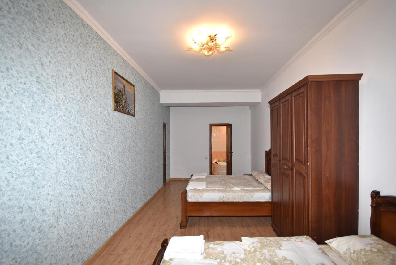 Armenak Apartment 5-Комнатная Yerevan Exterior photo