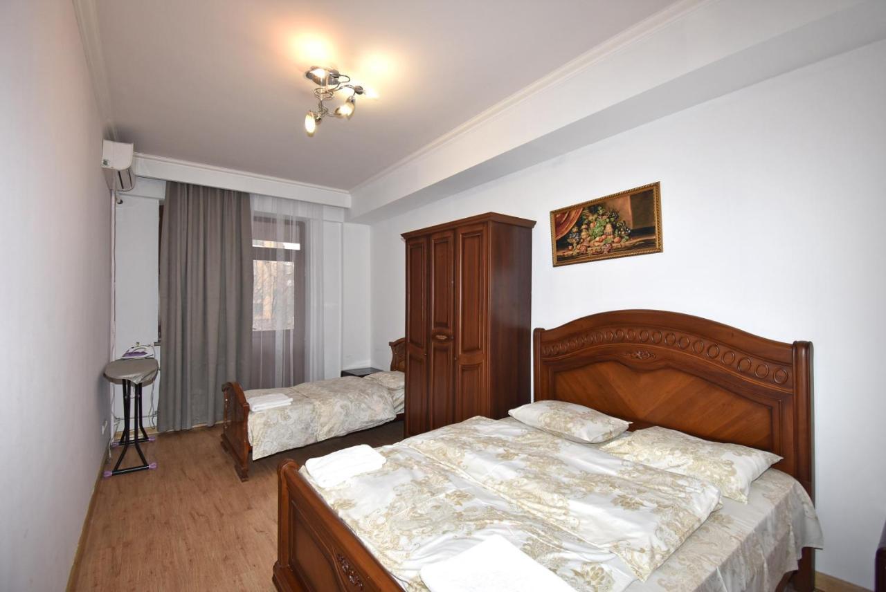 Armenak Apartment 5-Комнатная Yerevan Exterior photo